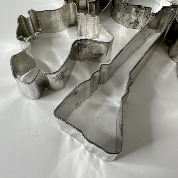 Vtg Halloween Trick Or Treat 6 Metal Cooky Cutters In Box Bat Witch Owl Cat 50s - Picture 13 of 16